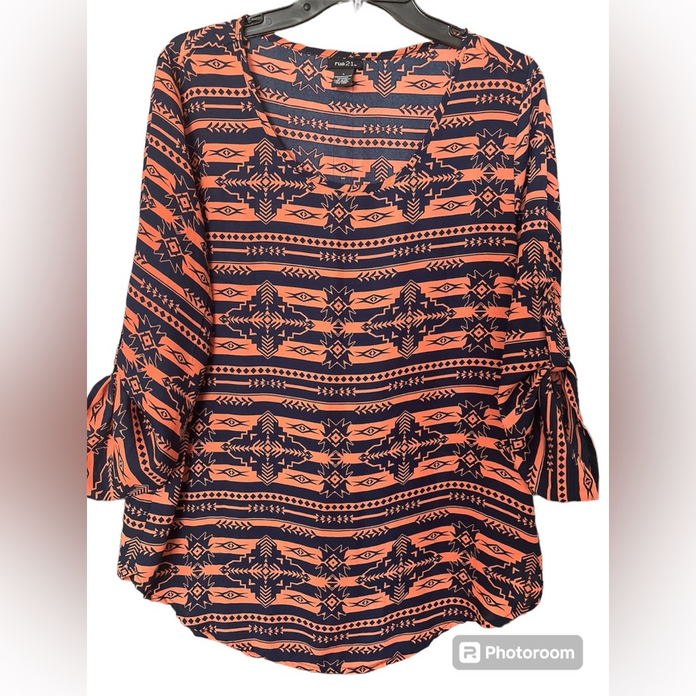 Rue 21 Semi Sheer Tribal Print Top size Large